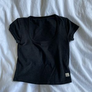Vuori Heather Black Cap Sleeve T